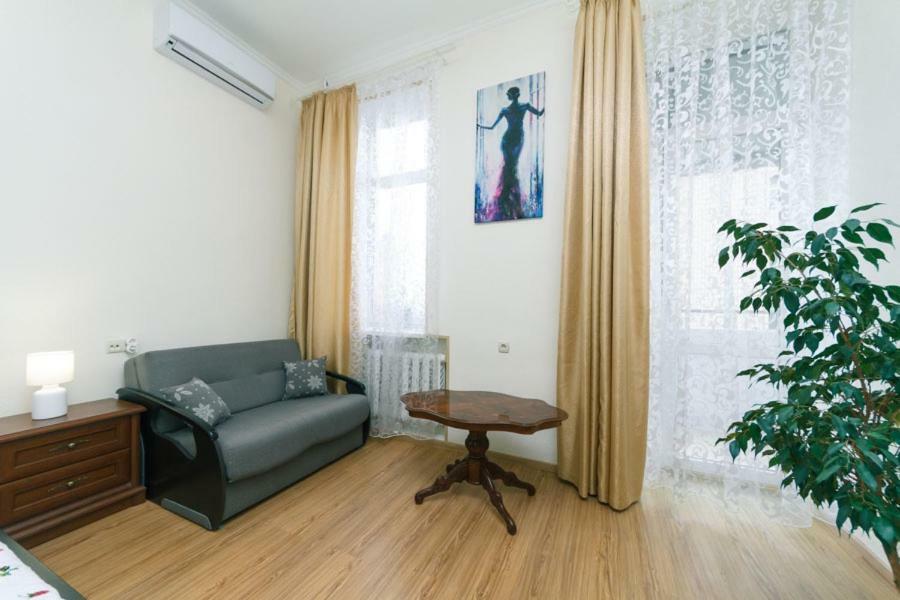 Apartment On Saksahanskoho Street Kiew Exterior foto