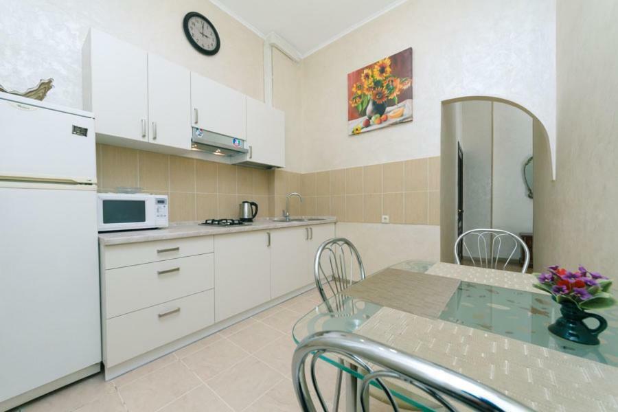 Apartment On Saksahanskoho Street Kiew Exterior foto