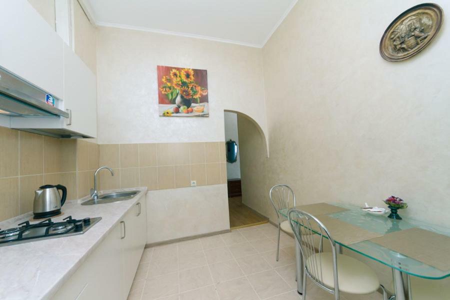 Apartment On Saksahanskoho Street Kiew Exterior foto